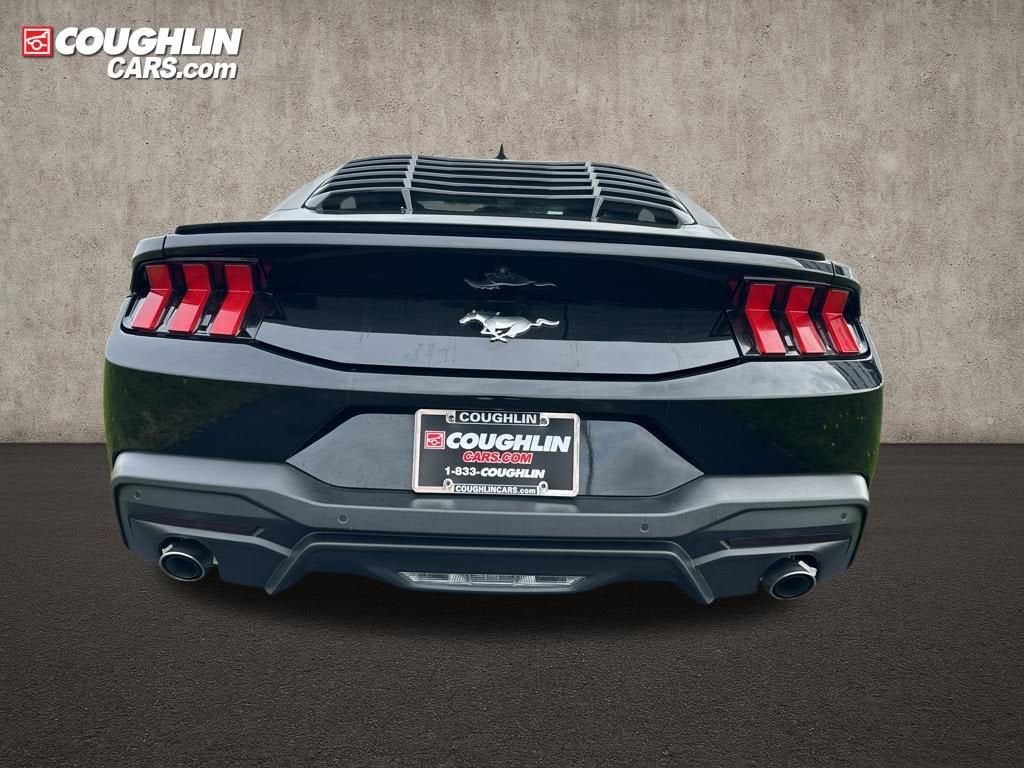 2024 Ford Mustang EcoBoost