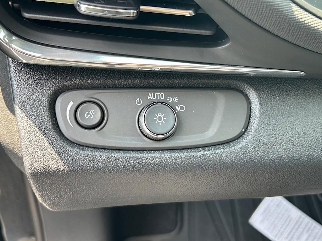 2025 Buick Envista Preferred